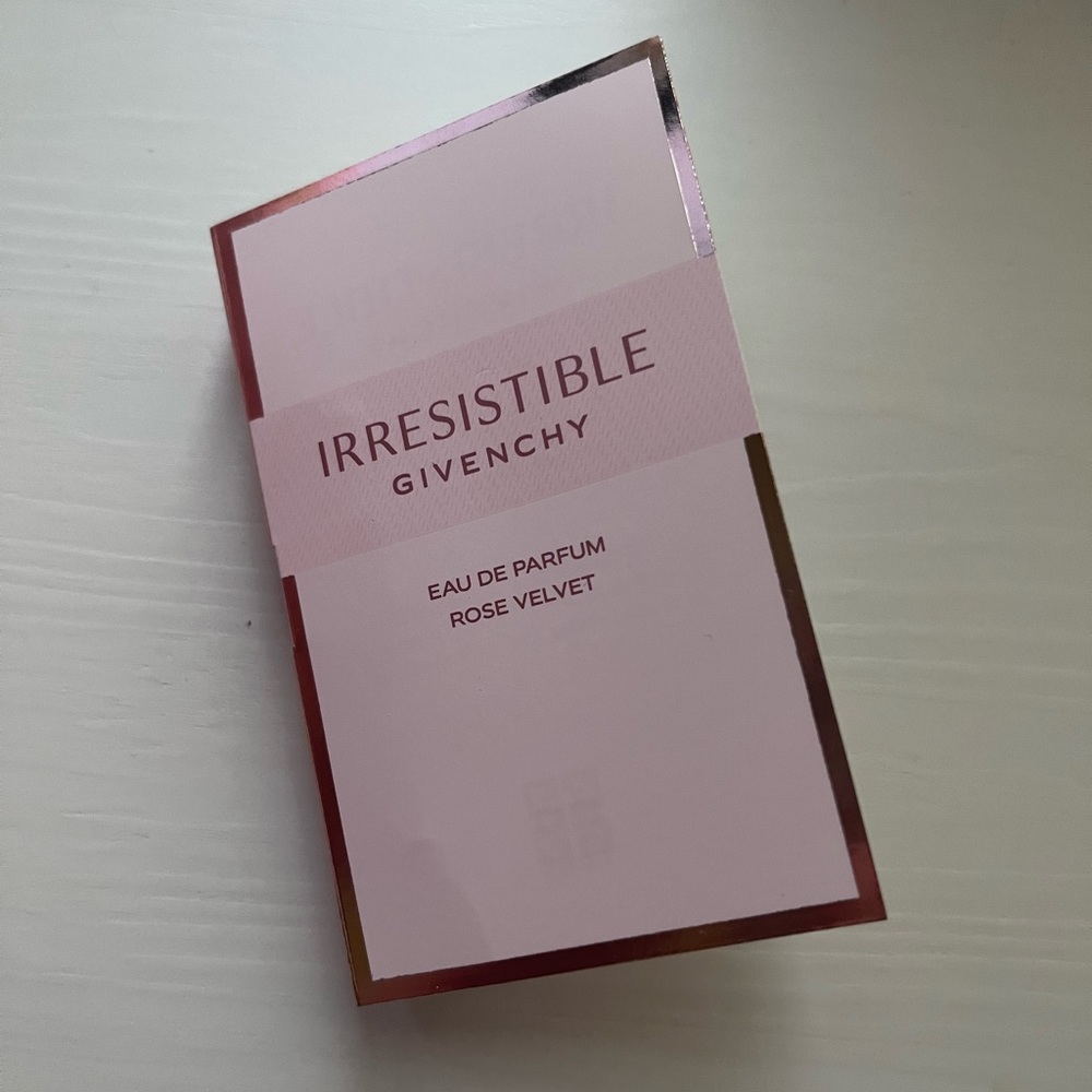 Givenchy Irresistible Rose Velvet